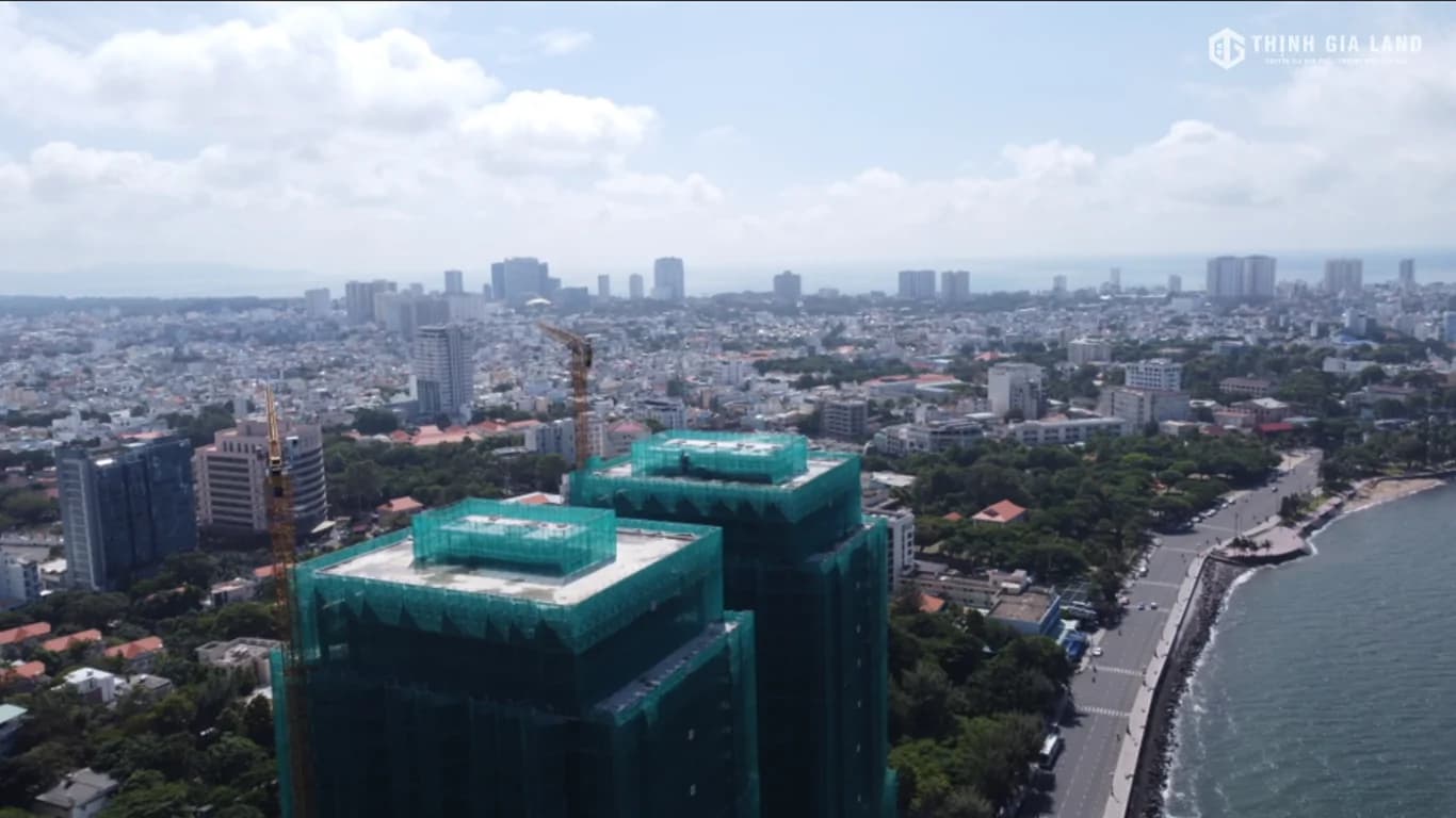 Công trường dự án khách sạn bên bờ biển Vũng Tàu