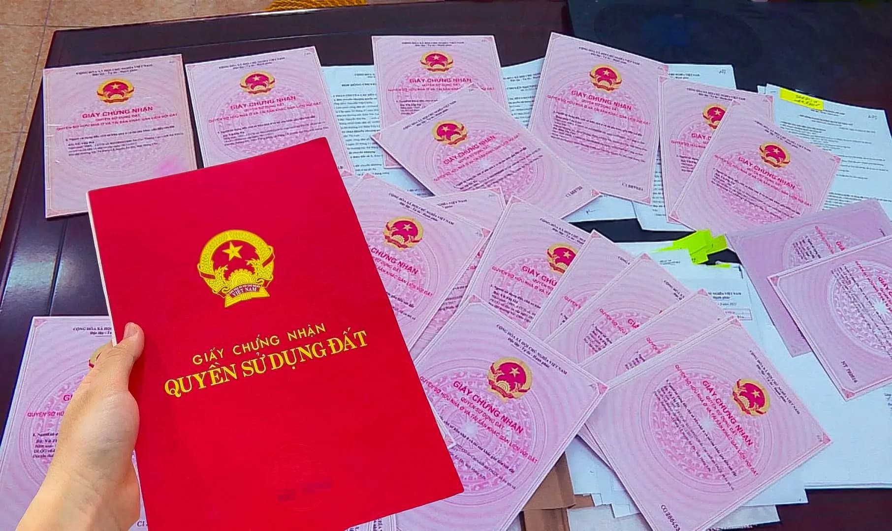 Những thông tin trên sổ  đỏ cần biết