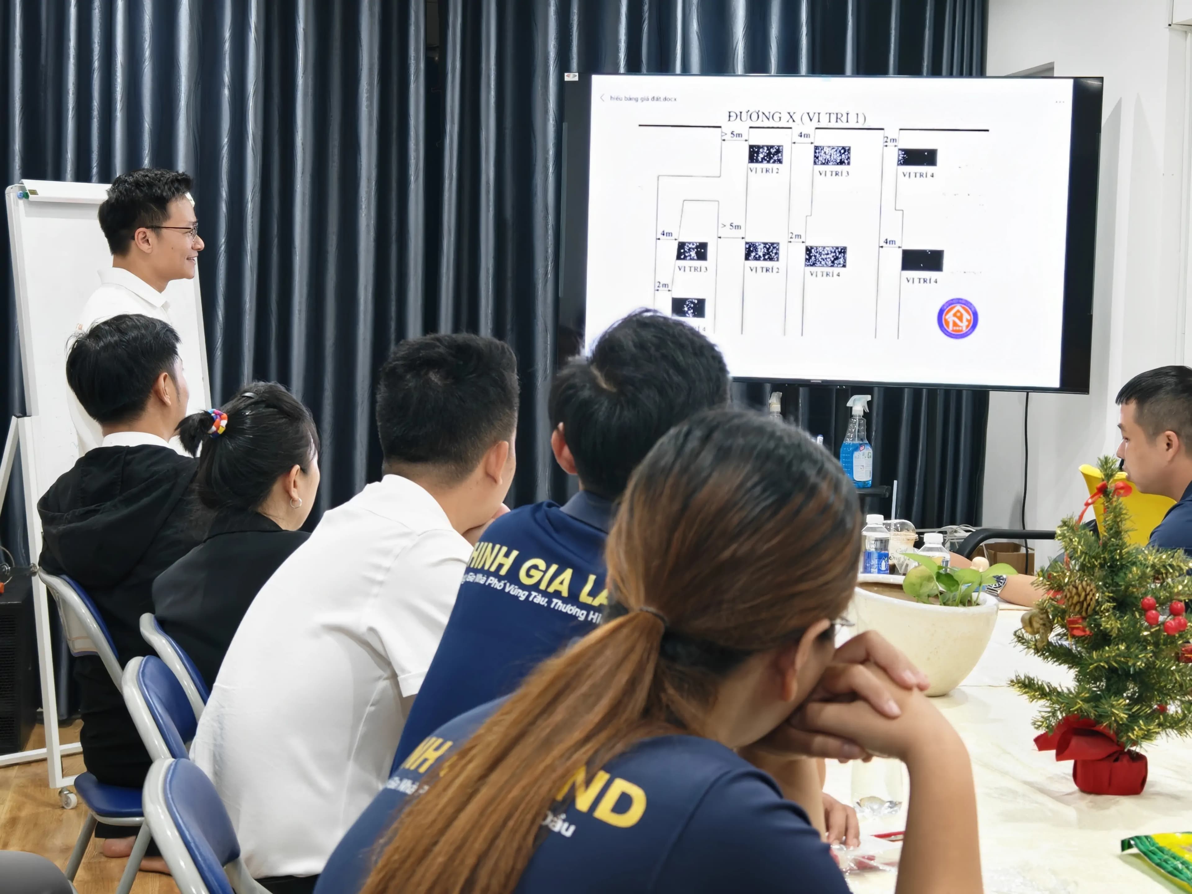 hoạt động đào tạo cập nhật bảng giá đất năm 2026