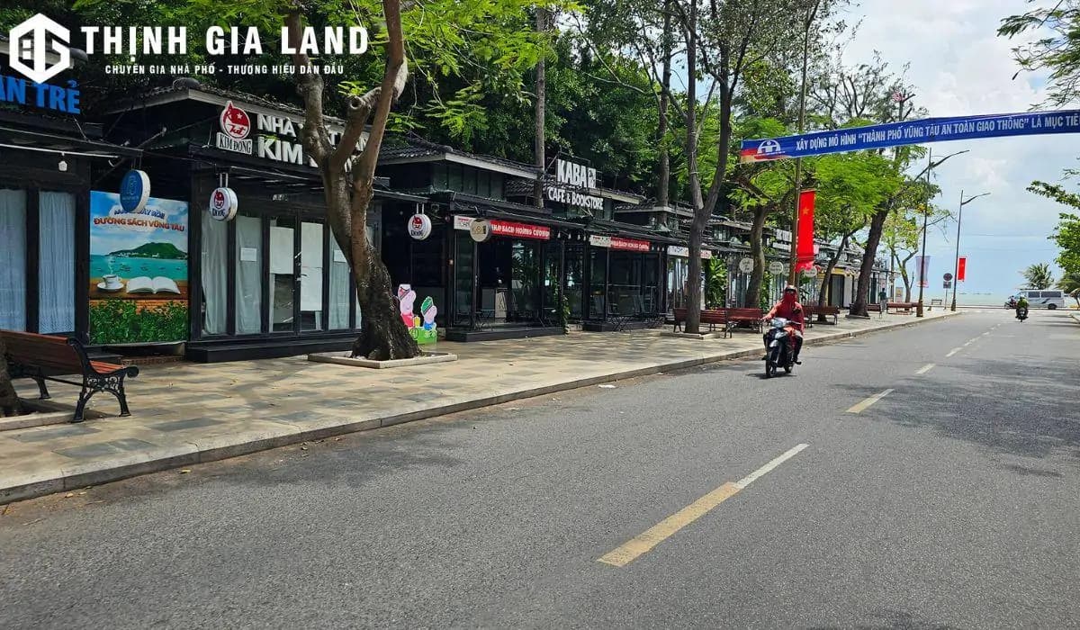 Nhà phố thương mại san sát trên đường Ba Cu Vũng Tàu