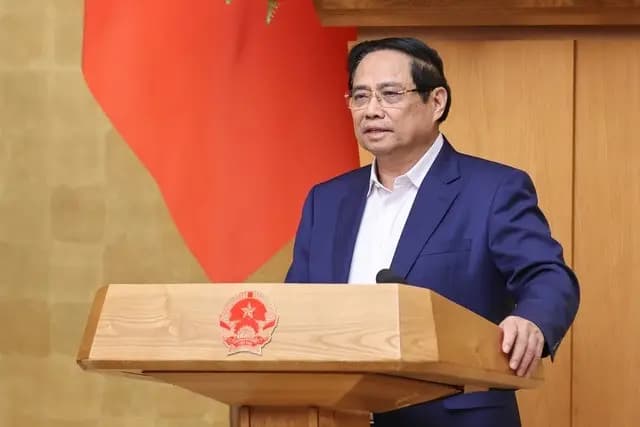 Thủ tướng Chính phủ Phạm Minh Chính chủ trì phiên họp thường kỳ tháng 11