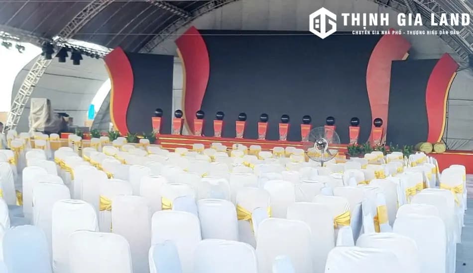 hoi-truong-ben-trong-le-khoi-cong-du-an-sun-group-vung-tau