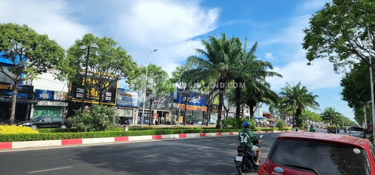 CHO THUÊ MẶT BẰNG THỐNG NHẤT MỚI,GÓC 2 MẶT TIỀN ĐẸP, GIÁ 100TR/THÁNG – ảnh 1