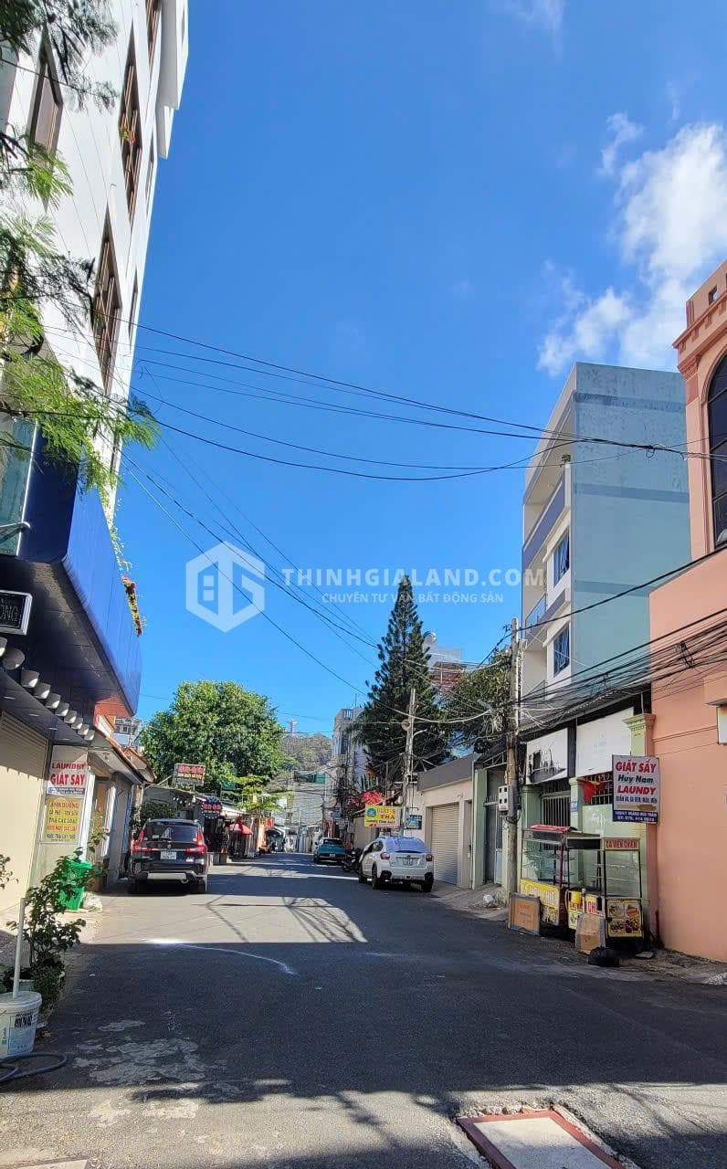 BÁN NHÀ GẦN SÁT BIỂN BÃI SAU ĐƯỜNG HẺM 7M HOÀNG HOA THÁM, (PHƯỜNG 2, TP. VŨNG TÀU CŨ) PHƯỜNG VŨNG TÀU - TPHCM GIÁ 13.5 TỶ – ảnh 1