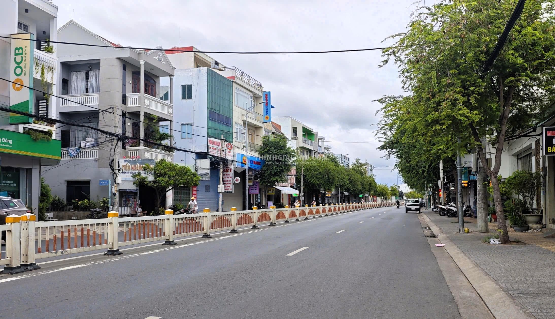 BÁN NHÀ MẶT TIỀN – VỊ TRÍ ĐẮC ĐỊA ĐƯỜNG 30/4, PHƯỜNG RẠCH DỪA HỒ CHÍ MINH – KINH DOANH TỐT, ĐẦU TƯ SINH LỜI – ảnh 1