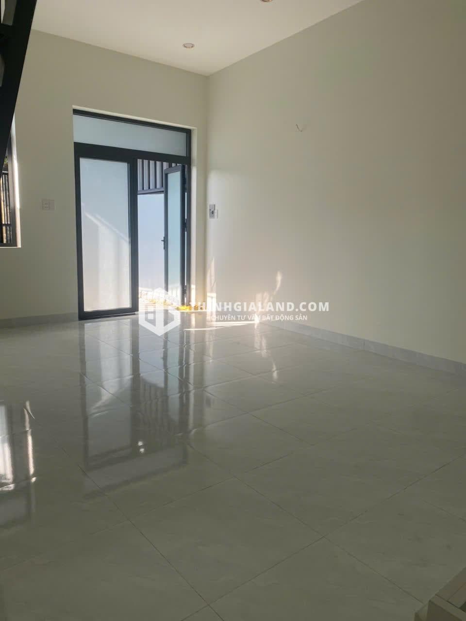 BÁN NHÀ CẤP 4 ĐƯỜNG HÀN THUYÊN – SÂN RỘNG, THOÁNG MÁT – GIÁ CHỈ 3.8 TỶ – ảnh 1