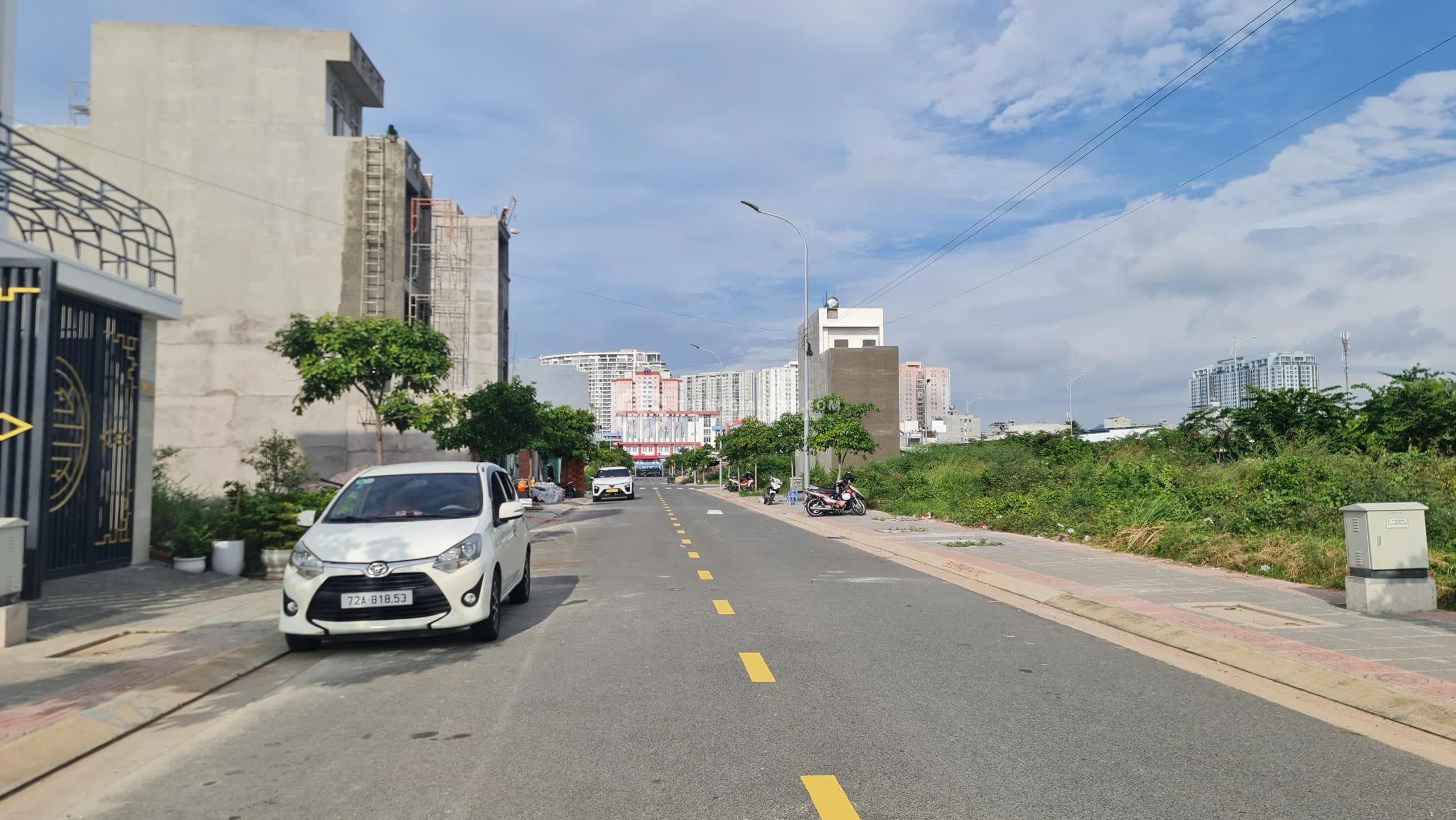 BÁN LÔ ĐẤT KHU TÁI ĐỊNH CƯ 10HA PHƯỜNG RẠCH DỪA (P10 CŨ)_SÁT KĐT CHÍ LINH SẦM UẤT_SỔ SẴN_7.05 TỶ - HƯỚNG ĐÔNG NAM – ảnh 1