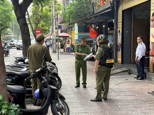 dang ky su dung tam thoi via he qua phan mem2 TP.HCM sắp thí điểm cho người dân đăng ký sử dụng tạm thời vỉa hè qua phần mềm