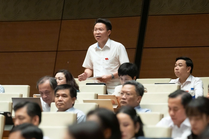 Đề xuất bỏ quy định bắt buộc công chứng giao dịch bất động sản